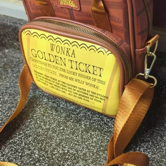 Willy Wonka And The Chocolate Factory Golden Ticket Bag - Picture 9 of 11